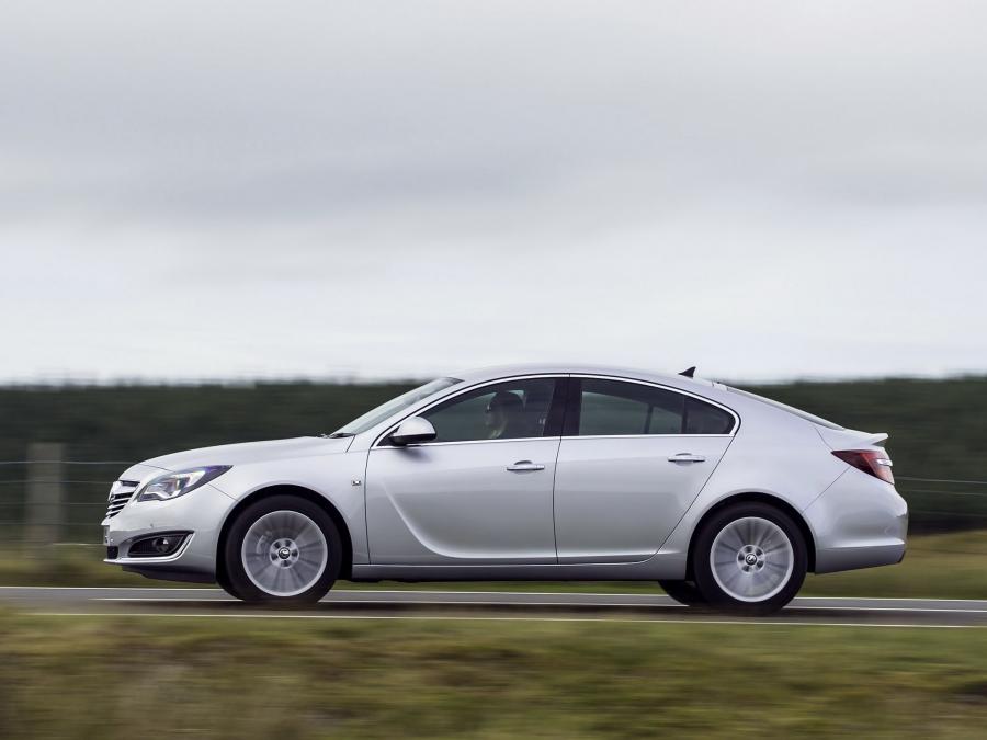  Vauxhall Insignia ecoFLEX Hatchback 2013 года  (фото 3 из 25)